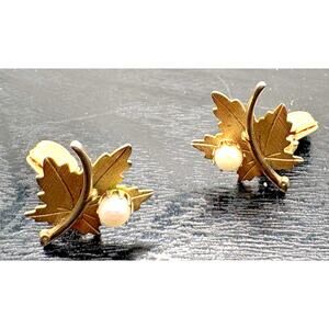 Vintage Jewelry Earrings Sarah Coventry Clip On Pair Gold Pearl Women Accessory